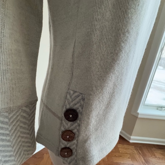 Prana Lucia sweater  Light Gray Size XS Mock Neck Wool - Picture 6 of 7
